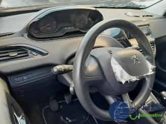 Peugeot 208 208 I (CA/CC/CK/CL), Hatchback, 2012 / 2019 1.0 Vti 12V PureTech picture 17