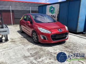 Auto da rottamare Peugeot 308 308 (4A/C), Hatchback, 2007 / 2015 1.6 16V THP 155 2012/3