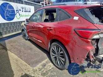 Coche siniestrado Ford Kuga Kuga III (DFK), SUV, 2019 2.5 PHEV 16V 2020/6