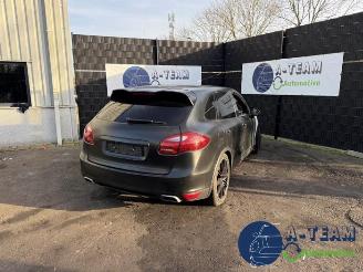 Coche siniestrado Porsche Cayenne Cayenne II (92A), SUV, 2010 / 2018 3.0 D V6 24V 2012/3