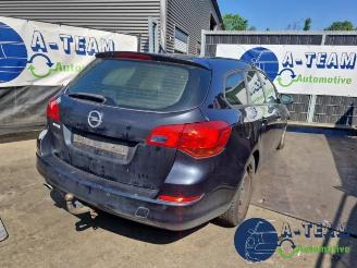 Auto da rottamare Opel Astra Astra J Sports Tourer (PD8/PE8/PF8), Combi, 2010 / 2015 1.4 Turbo 16V 2012/3