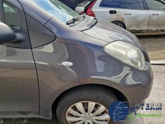 Toyota Yaris Yaris II (P9), Hatchback, 2005 / 2014 1.0 12V VVT-i picture 10