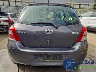 Toyota Yaris Yaris II (P9), Hatchback, 2005 / 2014 1.0 12V VVT-i picture 15