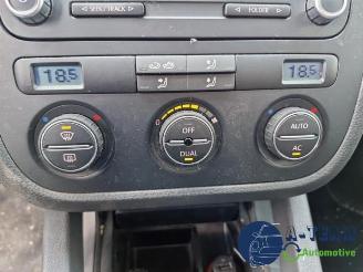 Volkswagen Jetta Jetta III (1K2), Sedan, 2005 / 2010 1.4 TSI 160 16V picture 25