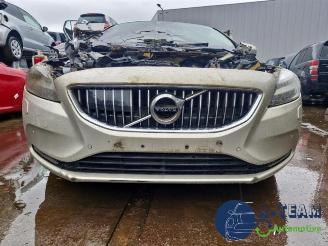 Volvo V-40 V40 (MV), Hatchback 5-drs, 2012 / 2019 1.5 T2 16V Geartronic picture 14