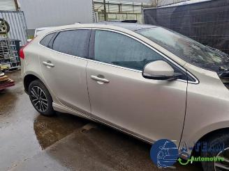 Volvo V-40 V40 (MV), Hatchback 5-drs, 2012 / 2019 1.5 T2 16V Geartronic picture 8