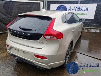 rozbiórka samochody osobowe Volvo V-40 V40 (MV), Hatchback 5-drs, 2012 / 2019 1.5 T2 16V Geartronic 2017/1