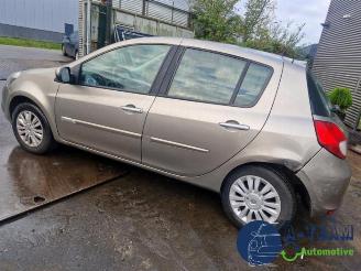 Renault Clio Clio III (BR/CR), Hatchback, 2005 / 2014 1.2 16V 75 picture 9