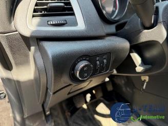 Opel Astra Astra J (PC6/PD6/PE6/PF6), Hatchback 5-drs, 2009 / 2015 1.7 CDTi 16V 110 picture 15