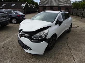 demontáž osobní automobily Renault Clio Clio IV Estate/Grandtour (7R), Combi 5-drs, 2012 / 2021 0.9 Energy TCE 12V 2015/1