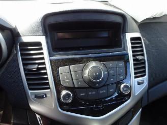 Chevrolet Cruze  picture 16