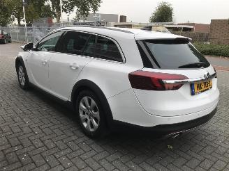krockskadad bil auto Opel Insignia Country Tourer 1.6 CDTI 2x4 Leer Nav Internet Business+ 2015