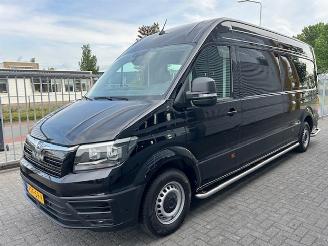 skadebil bedrijf Volkswagen Crafter 35 2.0 TDI L4H3 Highline GEEN SCHADE 2023/3