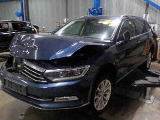 Uttjänta bilar auto Volkswagen Passat Passat Variant (3G5) Combi 2.0 TDI 16V 190 (DFCA) [140kW]  (11-2014/..=
=2E) 2015/10