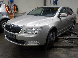 demontáž osobní automobily Skoda Superb Superb (3TAA) Hatchback 1.4 TSI 16V (CAXC) [92kW]  (07-2008/05-2015) 2013