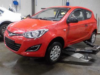 demontáž osobní automobily Hyundai I-20 i20 Hatchback 1.2i 16V (G4LA) [63kW]  (03-2012/12-2015) 2012