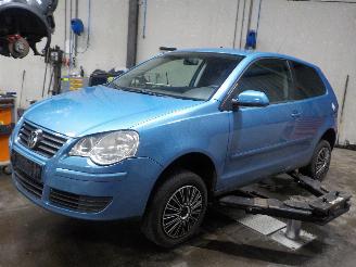 Salvage car Volkswagen Polo Polo IV (9N1/2/3) Hatchback 1.4 16V (BUD) [59kW]  (05-2006/11-2009) 2008
