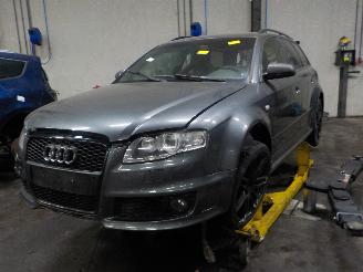 demontáž osobní automobily Audi Rs4 RS 4 Avant (B7) Combi 4.2 V8 40V (BNS) [309kW]  (09-2005/06-2008) 2006/9