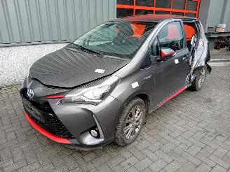 Sloopauto Toyota Yaris Yaris III (P13) Hatchback 1.5 16V Hybrid (1NZ-FXE) [74kW]  (04-2015/09=
-2020) 2017