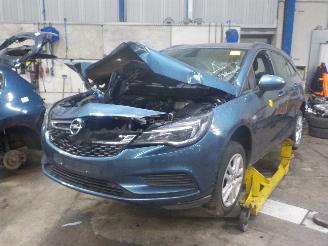 Autoverwertung Opel Astra Astra K Sports Tourer Combi 1.6 CDTI 110 16V (B16DTU) [81kW]  (11-2015=
/12-2022) 2017/9