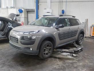 Coche siniestrado Citroën C4 C4 Cactus (0B/0P) Hatchback 5-drs 1.2 PureTech 82 12V (EB2F(HMZ)) [60k=
W]  (09-2014/...) 2014