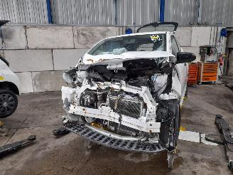 Coche siniestrado Toyota Aygo Aygo (B40) Hatchback 1.0 12V VVT-i (1KR-FE) [51kW]  (05-2014/06-2018) 2016