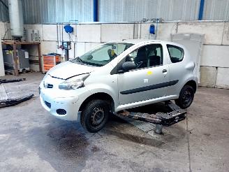 Coche siniestrado Toyota Aygo Aygo (B10) Hatchback 1.0 12V VVT-i (1KR-FE) [50kW]  (07-2005/05-2014) 2009
