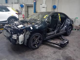 Auto da rottamare Mercedes A-klasse A Limousine (177.1) Sedan 1.3 A-200 Turbo (M282.914) [120kW]  (09-2018=
/12-2026) 2018