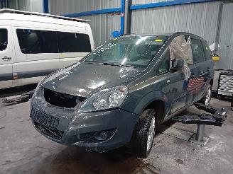 Auto da rottamare Opel Zafira Zafira (M75) MPV 1.8 16V Ecotec (Z18XEP(Euro 4)) [103kW]  (07-2005/04-=
2015) 2013