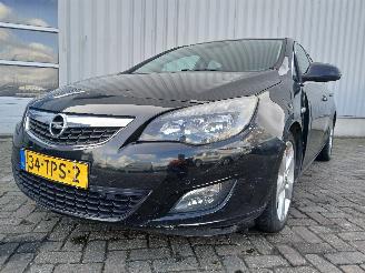 krockskadad bil auto Opel Astra Astra J (PC6/PD6/PE6/PF6) Hatchback 5-drs 1.7 CDTi 16V EcoFLEX 130 (A1=
7DTE(Euro 5)) [96kW]  (07-2011/10-2015) 2012/3
