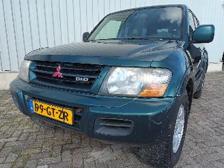 krockskadad bil auto Mitsubishi Pajero Pajero Hardtop (V6/7) Terreinwagen 3.2 DI-D 16V (4M41) [121kW]  (04-20=
00/12-2006) 2001/3
