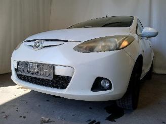 Unfallwagen Mazda 2 2 (DE) Hatchback 1.4 CDVi 16V (Y4) [50kW]  (01-2008/11-2010) 2009/3