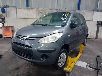 Coche siniestrado Hyundai I-10 i10 (F5) Hatchback 1.1i 12V (G4HG) [49kW]  (01-2008/12-2013) 2008