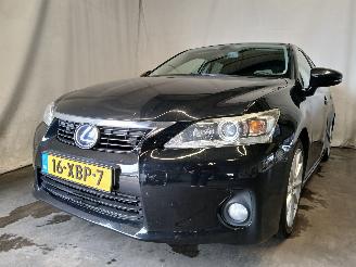 krockskadad bil auto Lexus Ct CT 200h Hatchback 1.8 16V (2ZRFXE) [100kW]  (09-2011/...) 2012/5