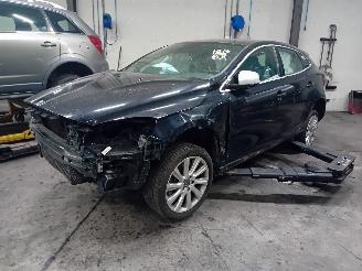 Auto da rottamare Volvo V-40 V40 (MV) Hatchback 5-drs 2.0 D4 16V (D4204T14) [140kW]  (05-2014/08-20=
19) 2014