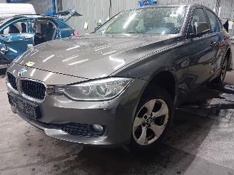 demontáž osobní automobily BMW 3-serie 3 serie (F30) Sedan 320d 2.0 16V EfficientDynamicsEdition (N47-D20C) [=
120kW]  (11-2011/10-2018) 2012