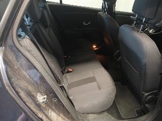 Renault Mégane Megane III Grandtour (KZ) Combi 5-drs 1.4 16V TCe 130 (H4J-700(H4J-A7)=
) [96kW]  (05-2009/02-2016) picture 10