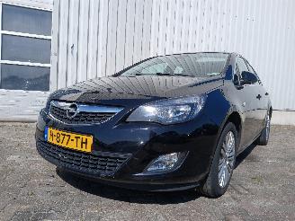 Schadeauto Opel Astra Astra J (PC6/PD6/PE6/PF6) Hatchback 5-drs 1.6 Turbo 16V (A16LET(Euro 5=
)) [132kW]  (12-2009/10-2015) 2011/5