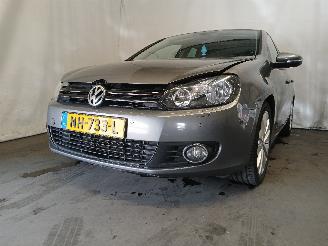 uszkodzony samochody osobowe Volkswagen Golf Golf VI (5K1) Hatchback 1.4 TSI 160 16V (CAVD) [118kW]  (10-2008/11-20=
12) 2010/5
