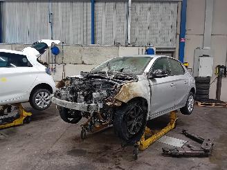demontáž osobní automobily Opel Corsa Corsa F (UB/UH/UP) Hatchback 5-drs 1.2 12V 75 (F12XEL(EB2FD)) [55kW]  =
(07-2019/...) 2023
