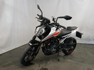 damaged motor cycles KTM 390 Duke  2023/3