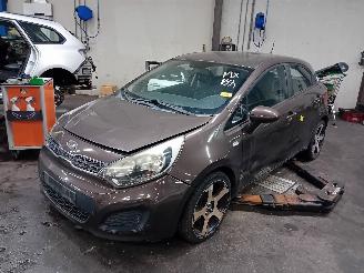 Auto da rottamare Kia Rio Rio III (UB) Hatchback 1.4 CVVT 16V (G4FA) [80kW]  (09-2011/12-2017) 2011
