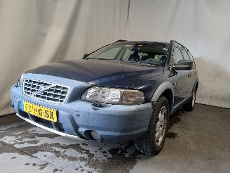 Damaged car Volvo Xc-70 XC70 (SZ) SUV XC70 2.4 T 20V (B5244T3) [147kW]  (03-2000/09-2002) 2001/6