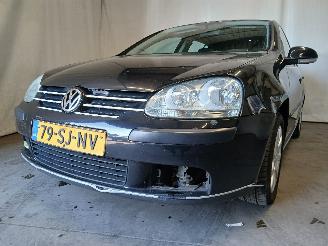 Vaurioauto  passenger cars Volkswagen Golf Golf V (1K1) Hatchback 1.6 FSI 16V (BLF(Euro 4)) [85kW]  (10-2003/07-2=
008) 2006/1