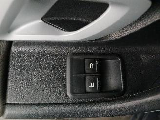 Skoda Roomster Roomster (5J) MPV 1.4 16V (CGGB) [63kW]  (09-2006/05-2015) picture 13