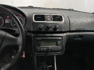 Skoda Roomster Roomster (5J) MPV 1.4 16V (CGGB) [63kW]  (09-2006/05-2015) picture 18