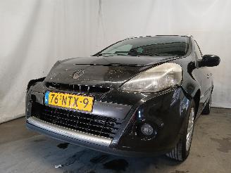 Avarii autoturisme Renault Clio Clio III Estate/Grandtour (KR) Combi 1.2 16V TCE 100 (D4F-784(D4F-H7))=
 [74kW]  (11-2007/12-2012) 2010/11