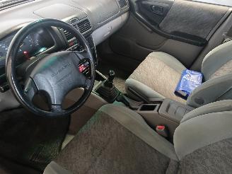 Subaru Forester Forester (SF) SUV 2.0 16V (EJ202) [90kW]  (08-1997/09-2002) picture 13