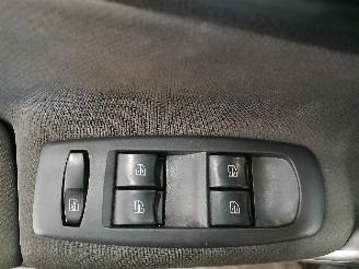 Renault Koleos Koleos I SUV 2.5 16V (2TR-702) [126kW]  (09-2008/06-2017) picture 13