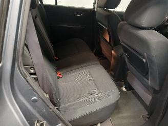 Renault Koleos Koleos I SUV 2.5 16V (2TR-702) [126kW]  (09-2008/06-2017) picture 9